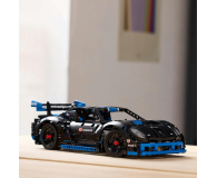LEGO Technic 42176 Samochód wyścigowy Porsche GT4 e-Performance - 1266102 - zdjęcie 10